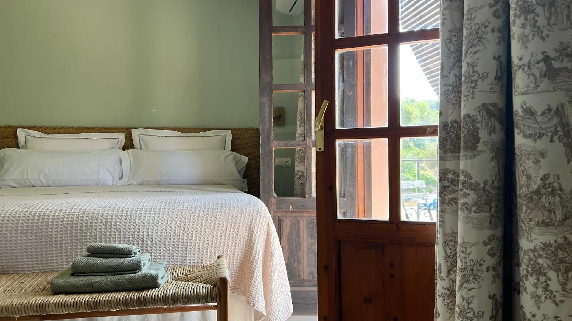 Bed and Breakfast Gare Du Nord Sant Joan De Labritja